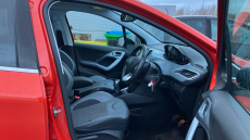 Peugeot 208 1.2 PureTech 82 Allure 5dr Petrol Hatchback